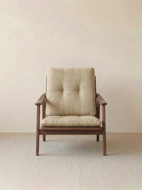 Walnutry Haven beige mid-century modern chair with fabric tufted cushion (Beige)